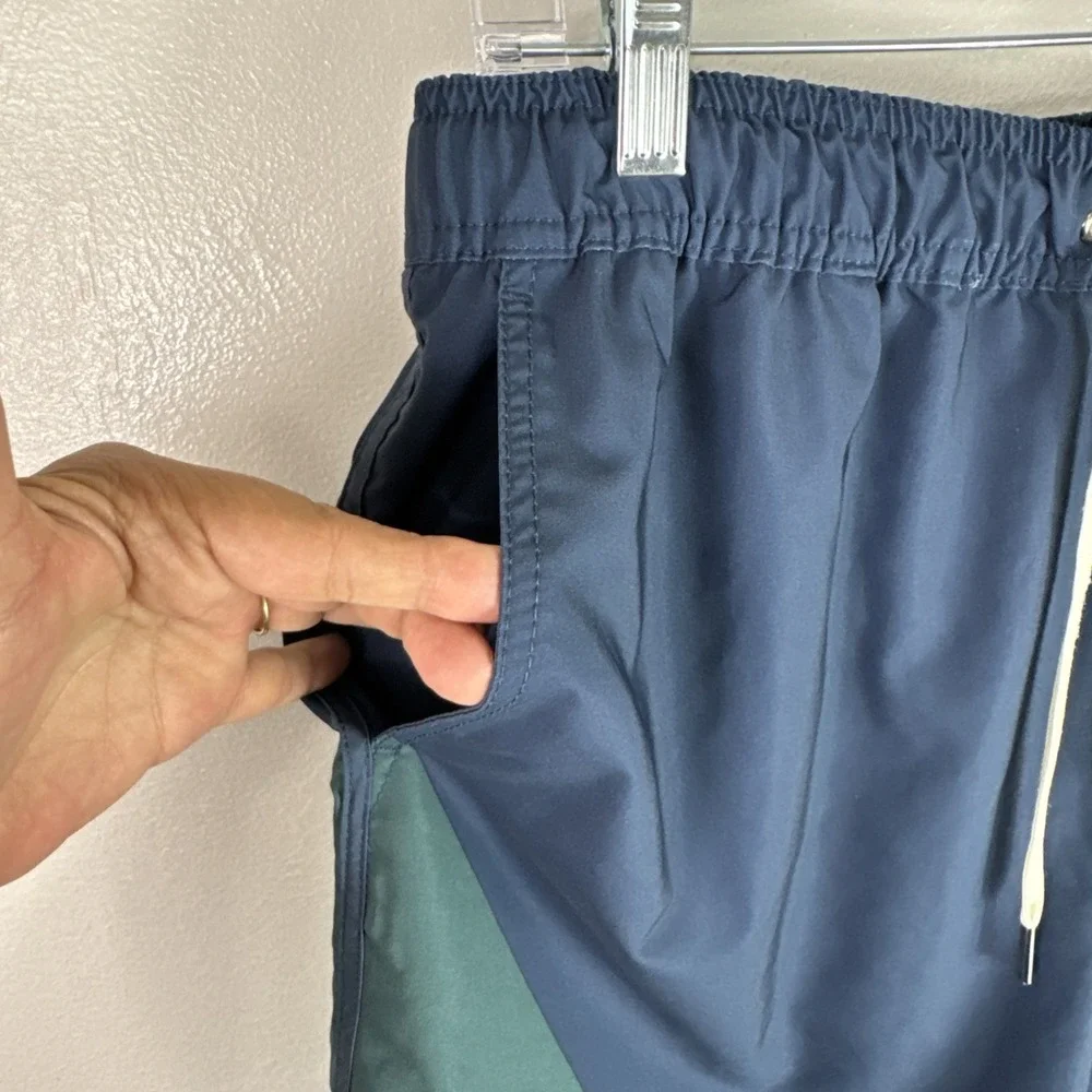 Fair Harbor Men's W32 Swim Trunks Brief Lined 8